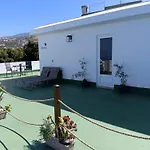 2faros Apartment *